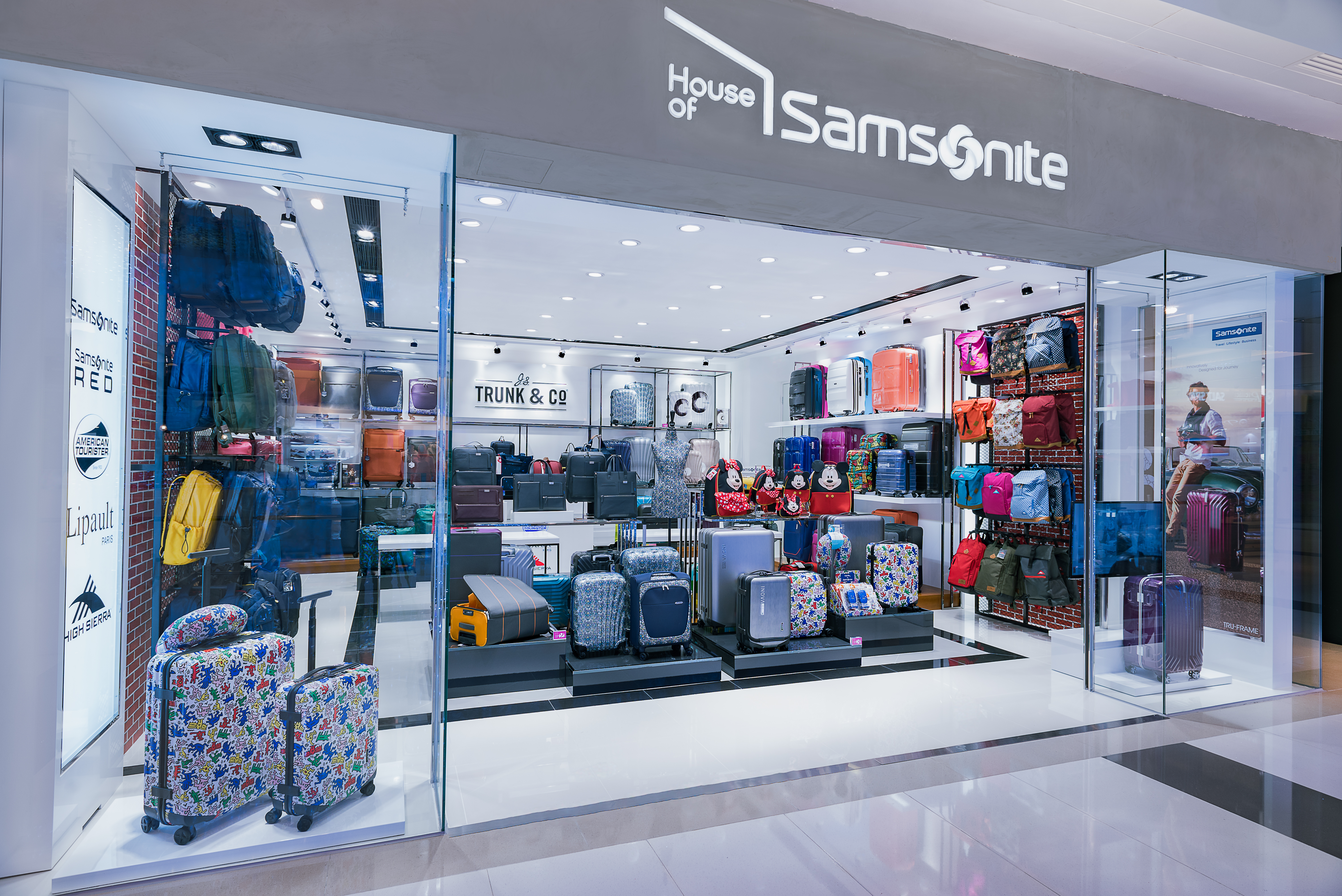 Samsonite-shop-photo.jpg